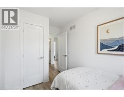 173 BURKE Street - 34