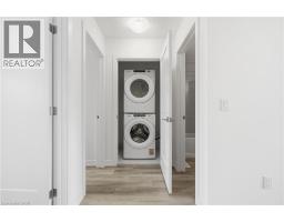 173 BURKE Street - 38
