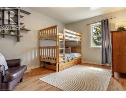 120 CHARLES Street E - 16