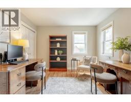 120 CHARLES Street E - 17