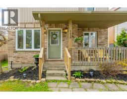 120 CHARLES Street E - 4