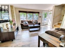 541 PARKVIEW Crescent - 3