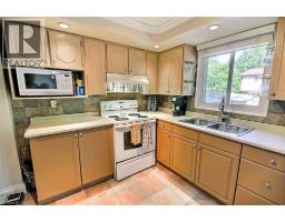 541 PARKVIEW Crescent - 8