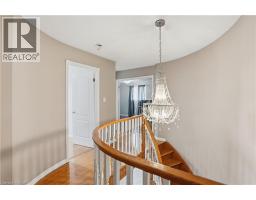 111 AUBREY Avenue - 26