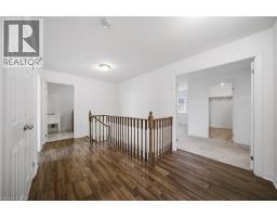 12 OLDHAM Avenue - 14
