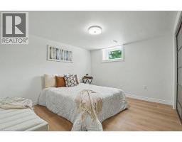 72 MOUNTAIN PARK Avenue - 28