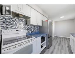 42 TERRACE Avenue - 6