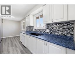 42 TERRACE Avenue - 7