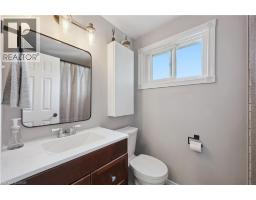124 SANDERSON Drive - 22