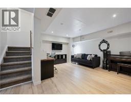 124 SANDERSON Drive - 23