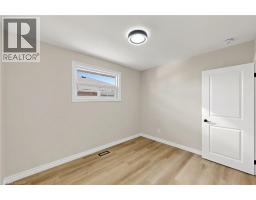 28 WARREN Avenue - 8