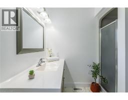 141 LYNNDALE Road - 37