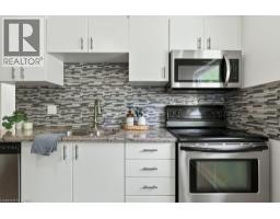 720 BRITANNIA Avenue - 20