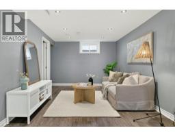 720 BRITANNIA Avenue - 25