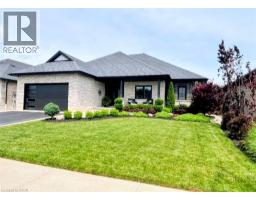 42 BLUENOSE Drive - 1