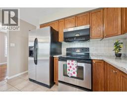 226 SLEAFORD Street - 13