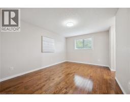 226 SLEAFORD Street - 24