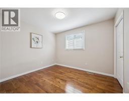 226 SLEAFORD Street - 28