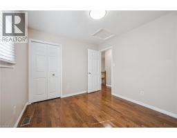 226 SLEAFORD Street - 30