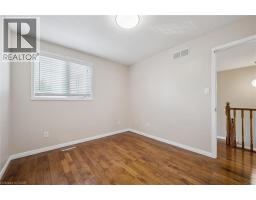 226 SLEAFORD Street - 33