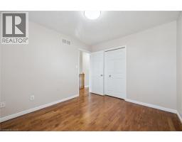 226 SLEAFORD Street - 34