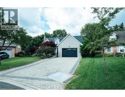 28 MCGIBBON Court - 1