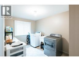 28 MCGIBBON Court - 16