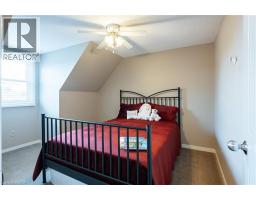 28 MCGIBBON Court - 24