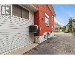 140 PETER Street - 31