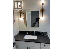 26 KING Street - 24