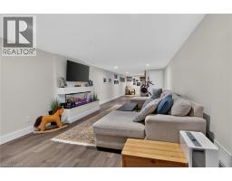 26 KING Street - 32