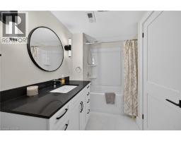 26 KING Street - 39