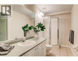 670 SALZBURG Drive - 32