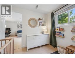 402 WESTVALE Drive - 30