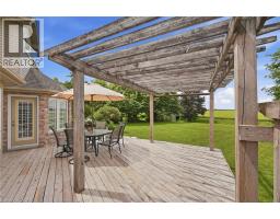 36 WEBERLYN Crescent - 39
