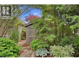 36 WEBERLYN Crescent - 42