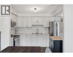 31 PARKSIDE Drive - 8