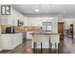 6 CREEKSIDE Drive - 10