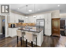 6 CREEKSIDE Drive - 12