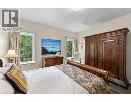 6 CREEKSIDE Drive - 26