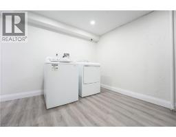 136 JANSEN Avenue - 25