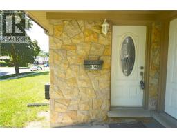 136 JANSEN Avenue - 3