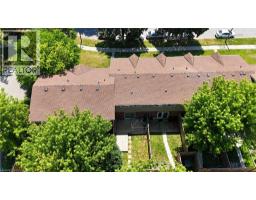 136 JANSEN Avenue - 34