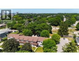 136 JANSEN Avenue - 36
