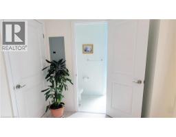 142 FOAMFLOWER Place UnitNo. 12 - 21