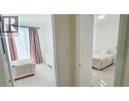 142 FOAMFLOWER Place UnitNo. 12 - 22