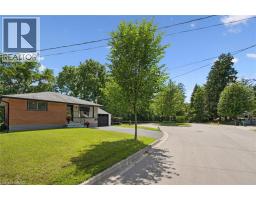 271 MAUSSER Avenue - 44