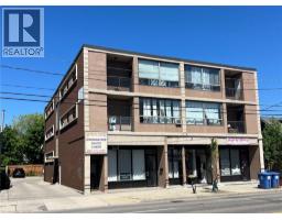 600 UPPER WELLINGTON Street - 1