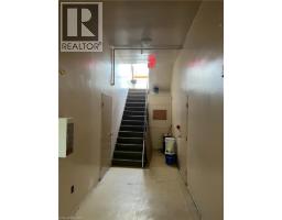 600 UPPER WELLINGTON Street - 5