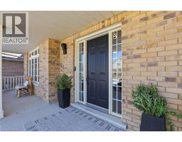 56 MCCAFFERY Crescent - 11